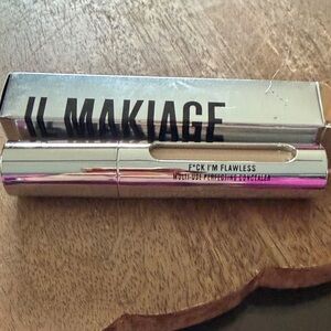 IL MAKIAGE Concealer